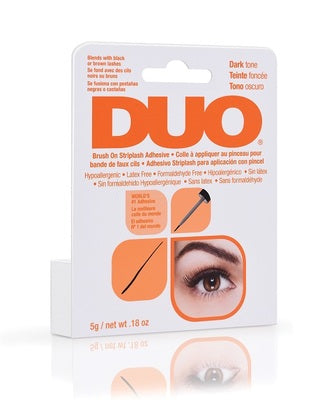 Duo Brush-On Dark Adhesive with Vitamins 5g